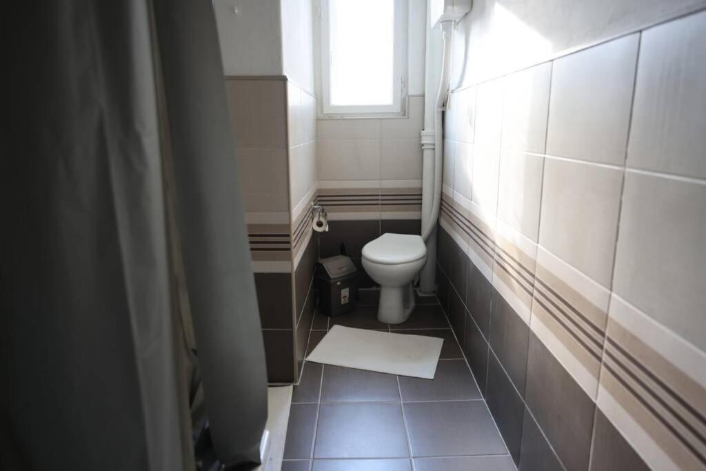 Viki Apartment Centar Ni Eksteriør billede