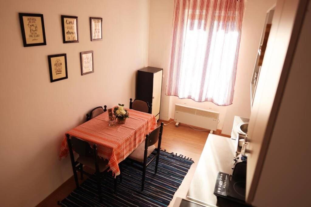 Viki Apartment Centar Ni Eksteriør billede